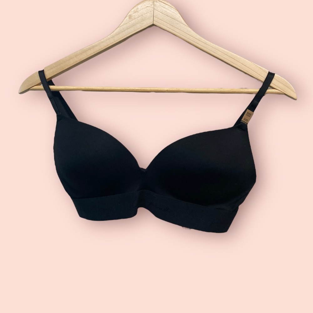 NWT Victoria Secret’s PINK 🖤 Bra